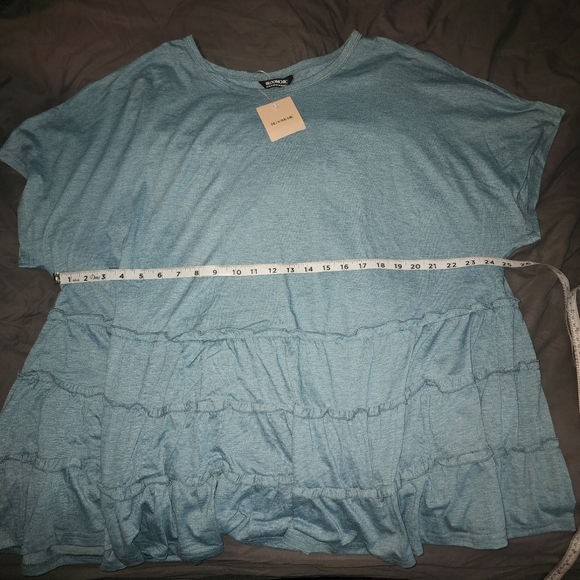 BloomChic Teal Ruffle Short Sleeve Top - Picture 3 of 3